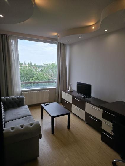Apartament cu 2 camere decomandat în UTA