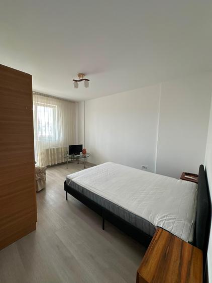Garsoniera de Inchiriat, Parcare Inclusa, Metrou Berceni - 1