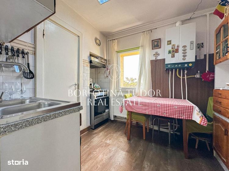 Apartament cu 2 camere decomandat în Zorilor