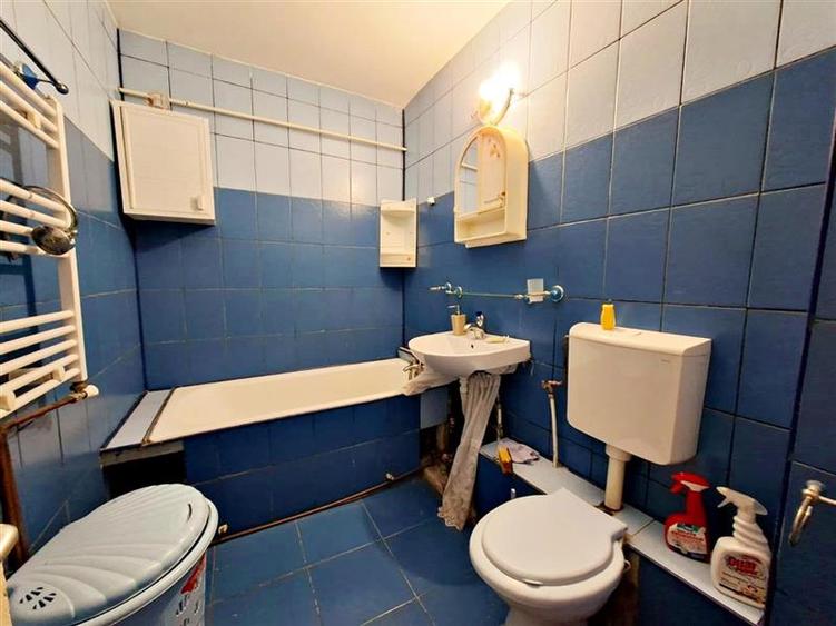 Apartament cu 2 camere semidecomandat în 9 Mai