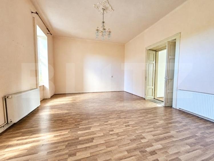 Apartament cu 5 camere decomandat în Iosefin