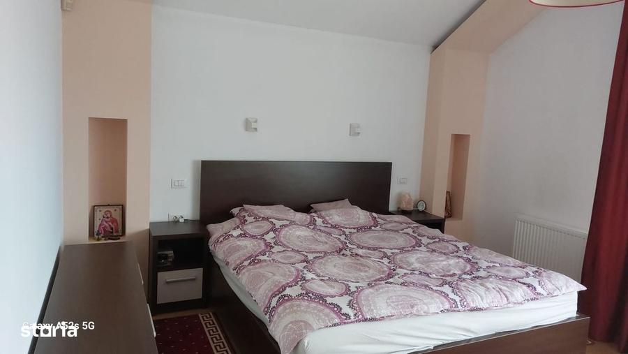Casă cu 4 camere în Balotești