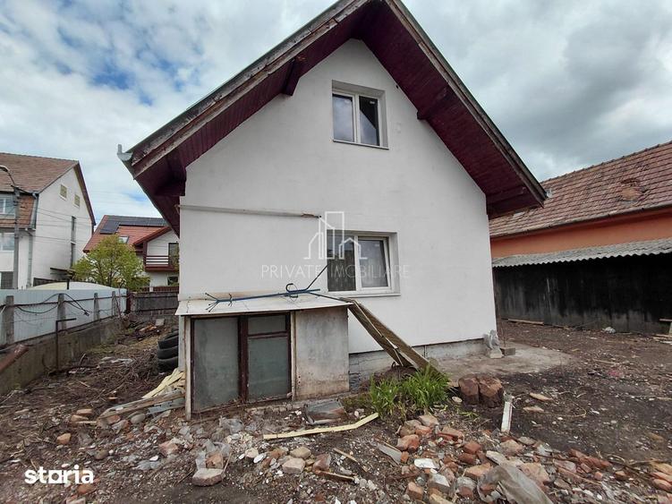 Casă cu 3 camere cu Teren 500 Mp în Central