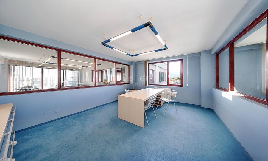 Spațiu comercial, de 880 mp, în Exterior Nord