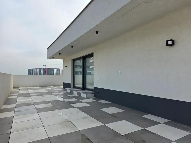 Penthouse cu 3 camere decomandat în Titan
