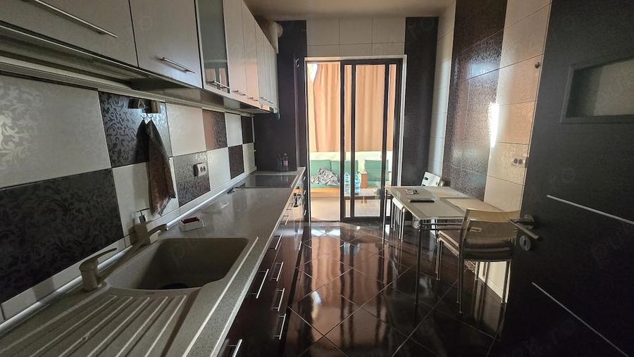 Apartament cu 2 camere decomandat în Fundeni