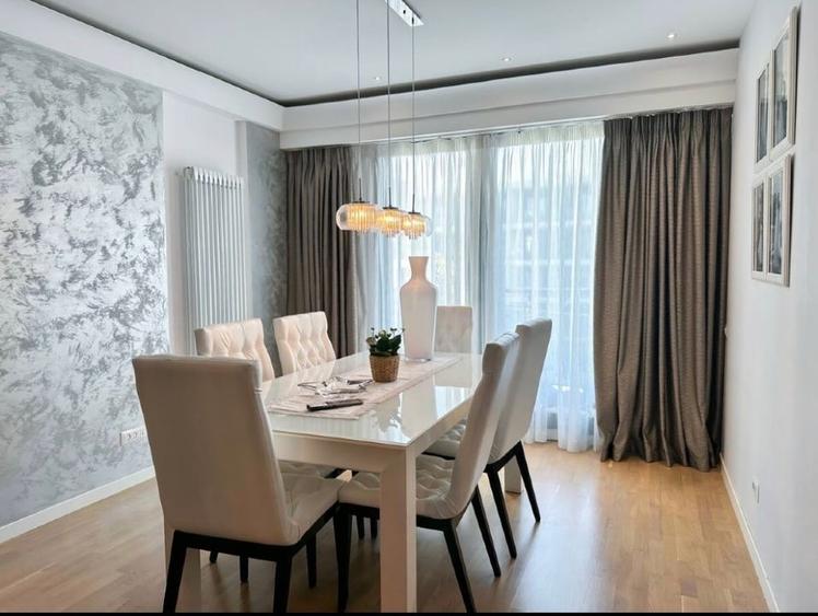 Apartament cu 4 camere în Herăstrău