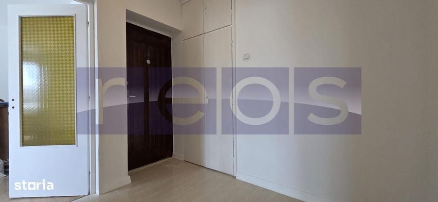 Apartament cu 3 camere decomandat în Dristor