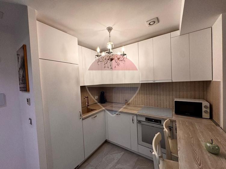 Apartament cu 2 camere semidecomandat, mobilat în Vitan