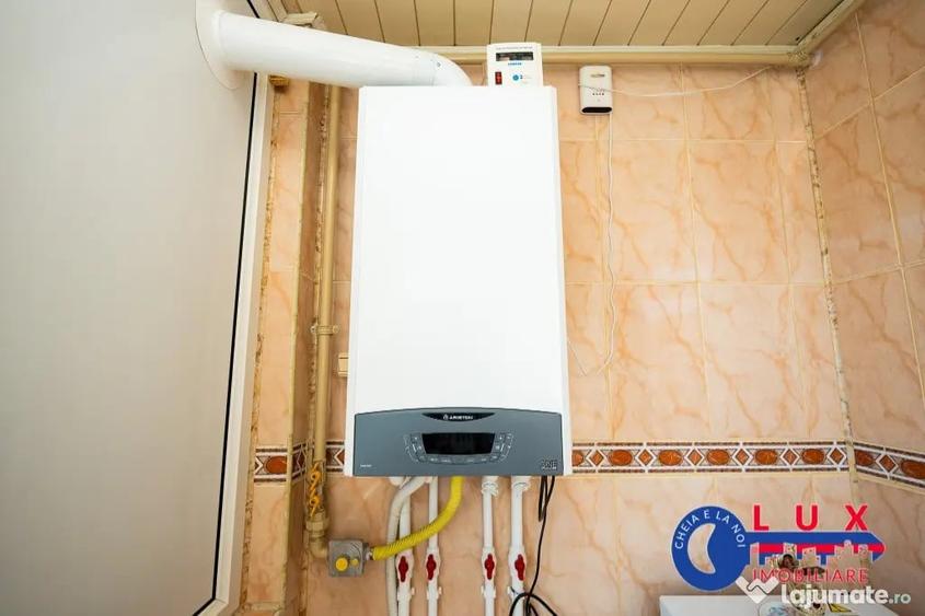 Apartament cu 3 camere decomandat în Ultracentral