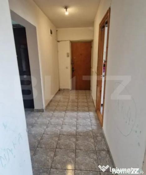 Apartament cu 4 camere decomandat în Astra