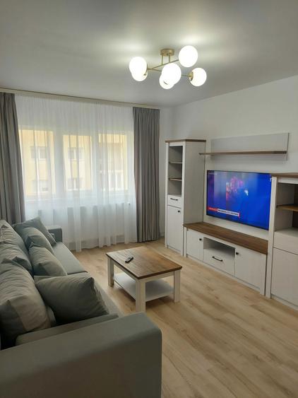 Apartament cu 2 camere decomandat în Ștrand