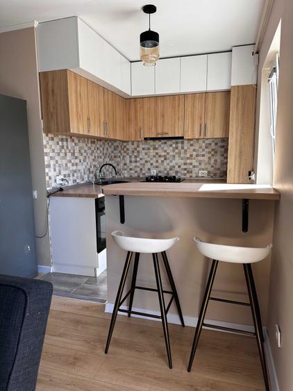 Apartament cu 2 camere semidecomandat în Florești