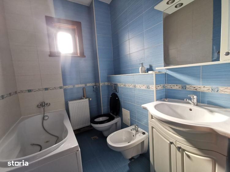 Apartament cu 4 camere în Bălcescu