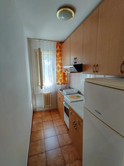 Apartament cu 2 camere nedecomandat în P-ța Unirii