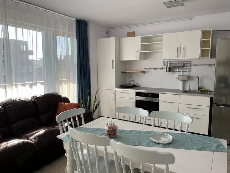 Apartament cu 2 camere decomandat în Torontalului