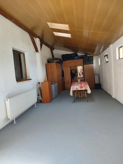 Casă cu 5 camere cu Teren 362 Mp în Malu Mare