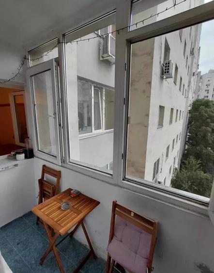 Apartament cu 2 camere semidecomandat, mobilat în Pantelimon