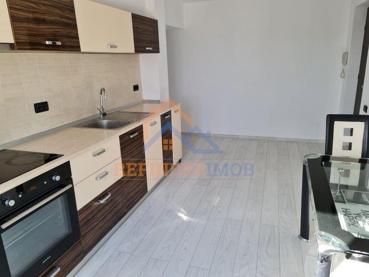 Apartament cu 2 camere decomandat în Panduri