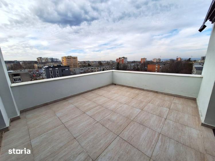 Apartament cu 4 camere, mobilat în Craiovei