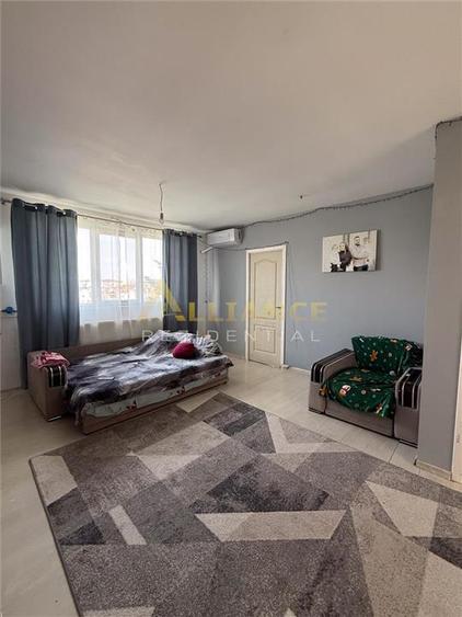 Apartament cu 4 camere semidecomandat, mobilat în Rahova