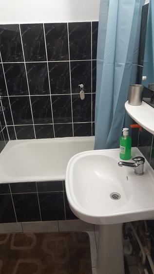Apartament cu 2 camere decomandat în Ostroveni