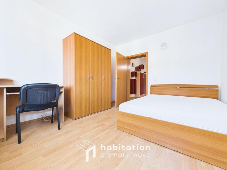Apartament cu 3 camere semidecomandat în Central