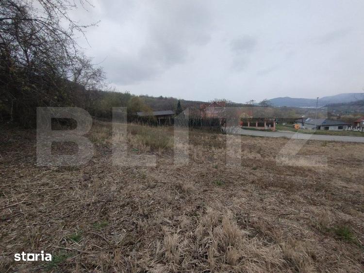 Teren intravilan, 2 fronturi+utilitati la front, 9,63 ari, zona Valea - 1