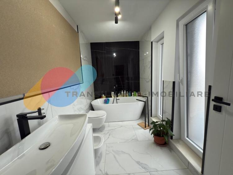 Duplex cu 4 camere cu Canalizare în Dezmir