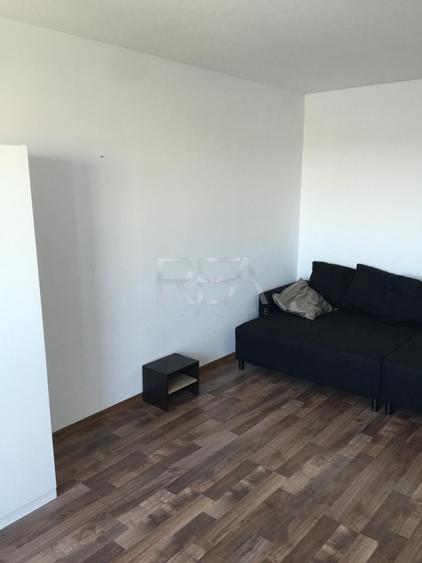 Apartament 3 Camere | 5 minute de metrou P-ța sudului | Removat | Centrală propr - 1