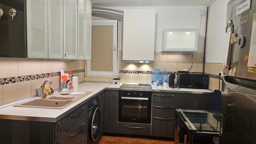 Apartament cu 2 camere decomandat în Drumul Taberei