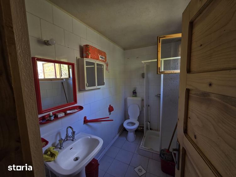 Casă cu 3 camere cu Teren 430 Mp în Cornu