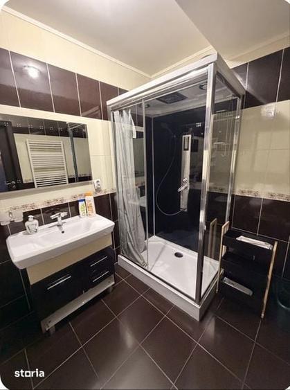 Apartament cu 4 camere decomandat în Gării