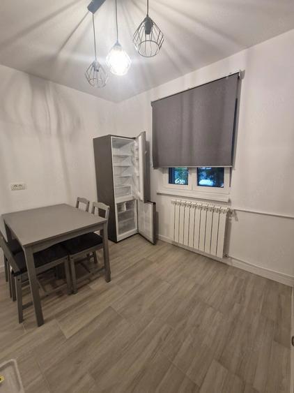 Apartament cu 3 camere decomandat în Unirii