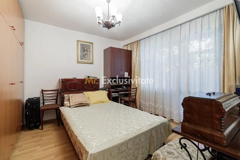 Apartament cu 3 camere decomandat în Valea Oltului