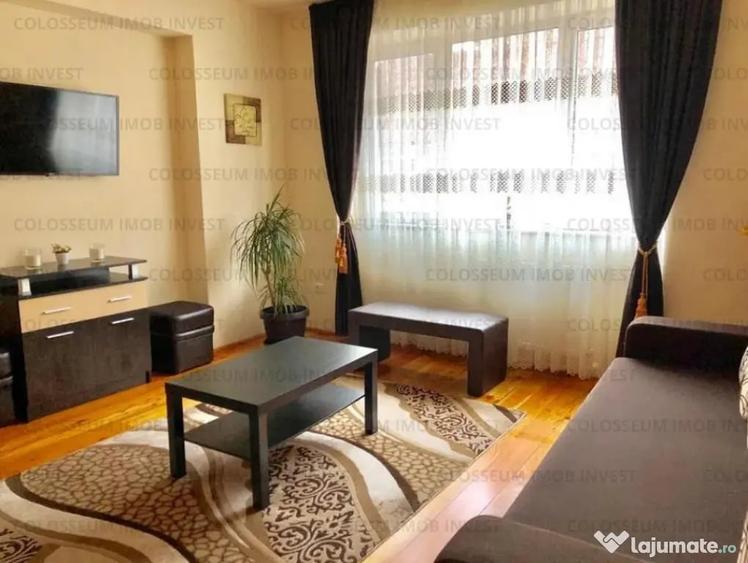 Apartament cu 3 camere decomandat în Centrul Istoric
