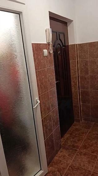 Apartament cu 2 camere semidecomandat în Micro 16
