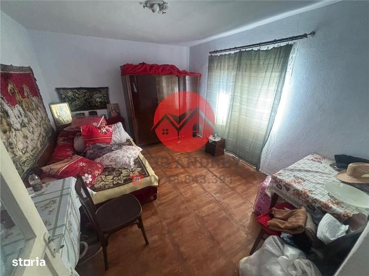 Casă cu 3 camere în Faleză