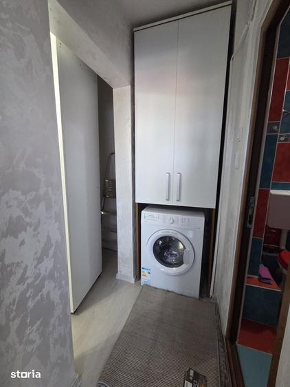Apartament cu 2 camere decomandat în Școlilor
