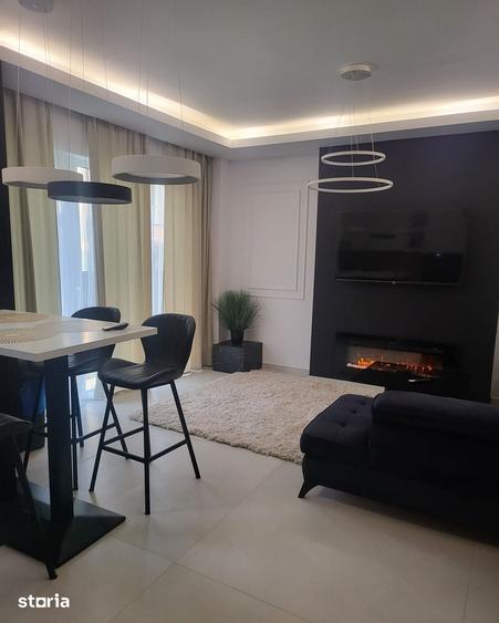 Casă cu 4 camere cu Teren 200 Mp în Florești