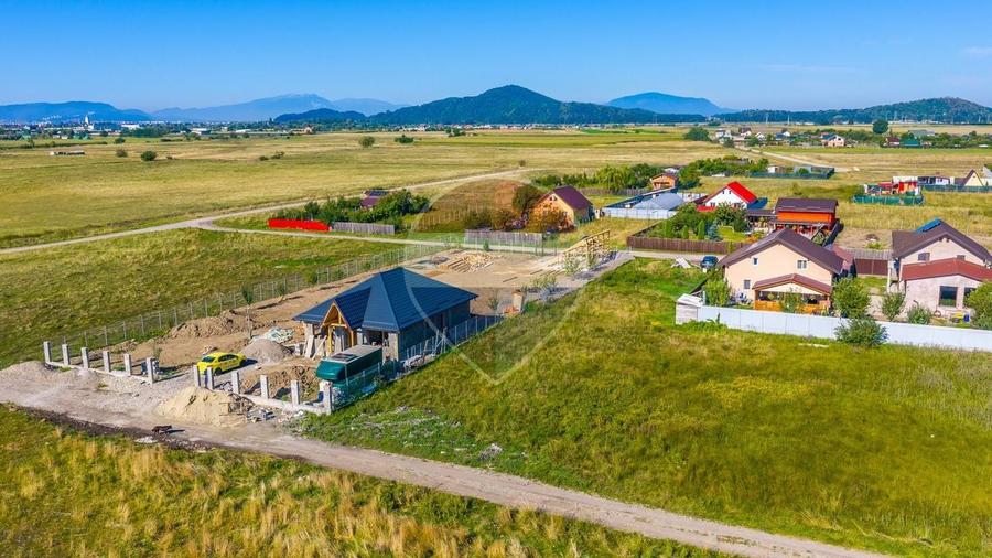 Teren Construcții intravilan de 1000 mp, în Hărman