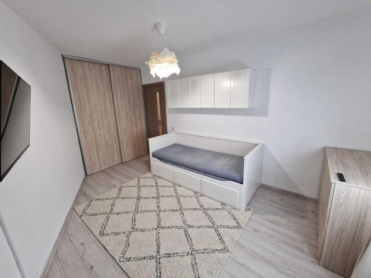 Apartament cu 2 camere decomandat în Crângași