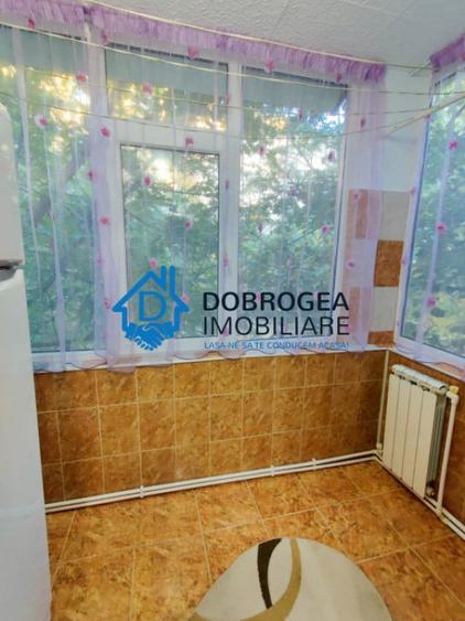 Apartament cu 2 camere decomandat în E3