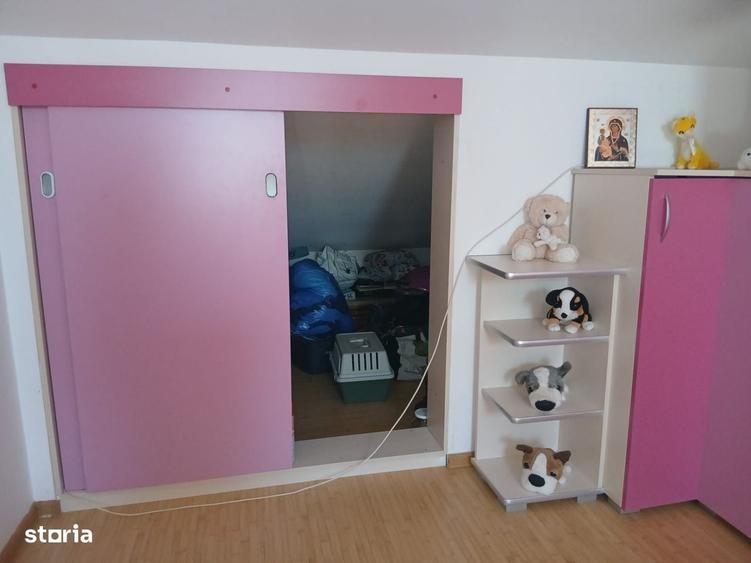 Apartament cu 3 camere în Florești