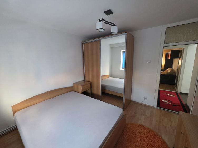 Apartament cu 2 camere decomandat în Lotrioara