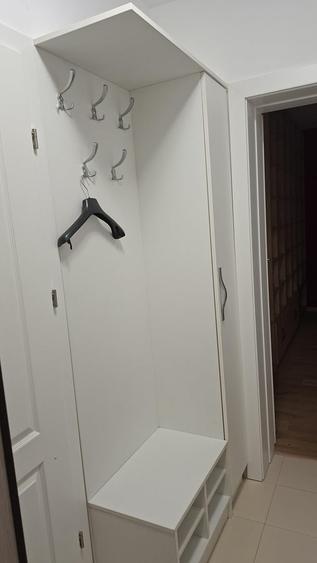 Apartament cu 3 camere semidecomandat în Domenii