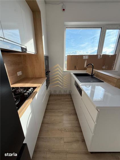 Apartament cu 8 camere în Central