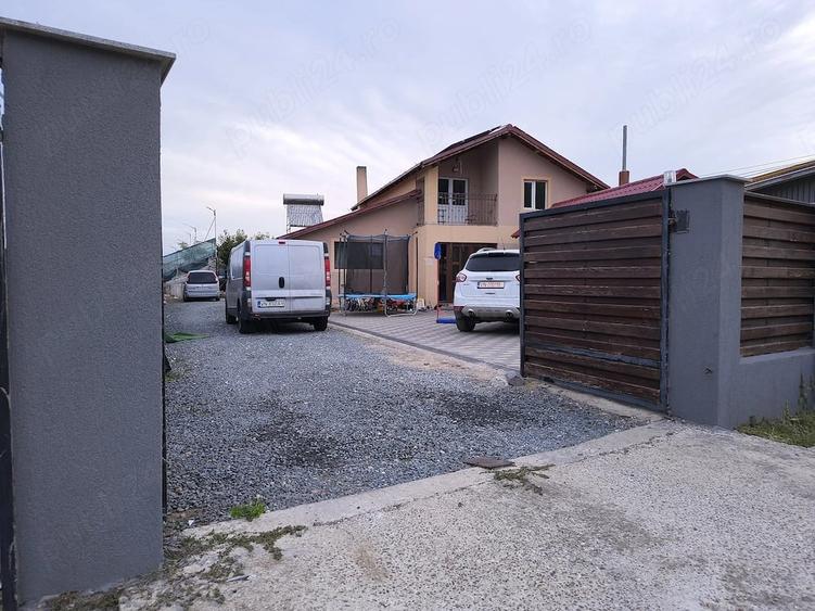 Casă cu Teren 1000 Mp în Gugești