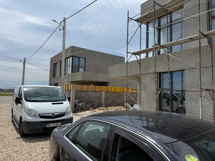 Casă cu 4 camere în Breznița-Ocol