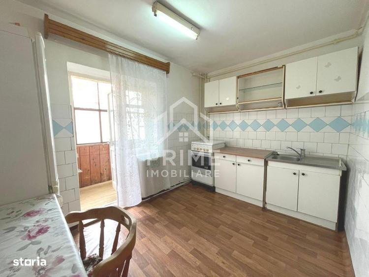 Apartament cu 3 camere în Cetate